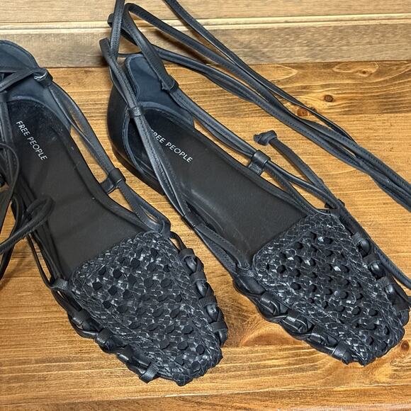 Free People Harlow Woven Wrapped Flats Shoes Women’s Size 8.5 Straps Goth Boho - Picture 3 of 9